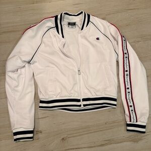 Champion 💙🤍❤️ NWOT Zip‑Up Jacket | M | Sporty Streetwear